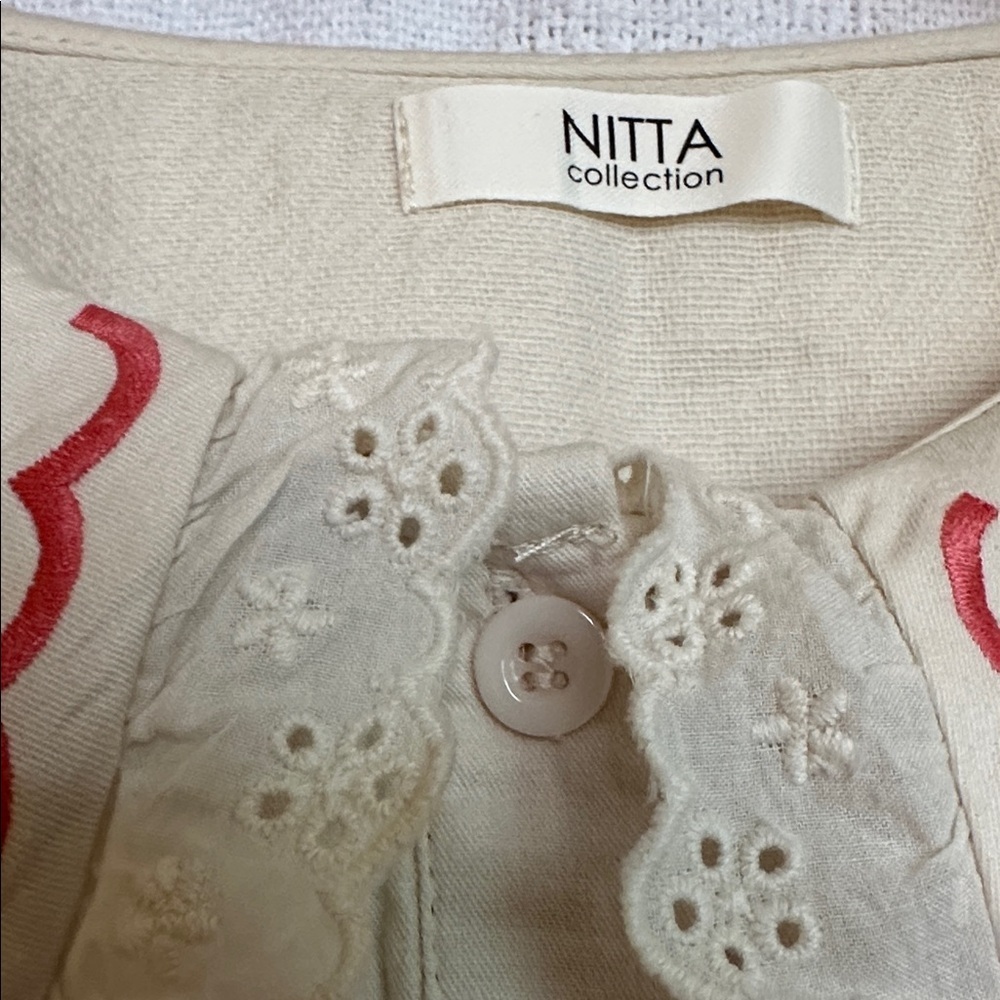NWOT NITTA Collection Cream Embroidered Lace Top Sz S/M - Picture 9 of 13